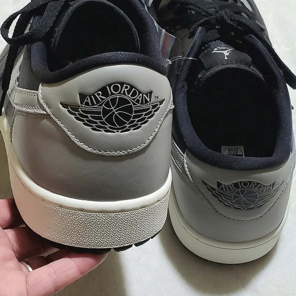 Air Jordan 1 Low Golf Shoes - Picture 5 of 9